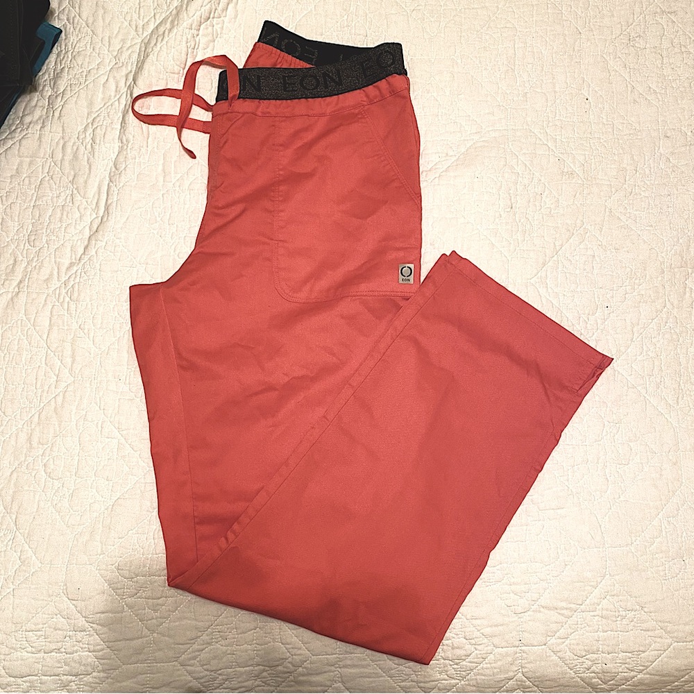 EON by maevn scrub pants
